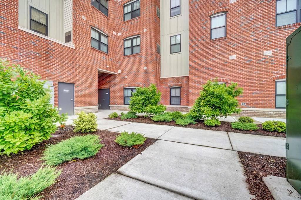 Holley Pointe Apartments, 622 Effingham Street, Portsmouth, VA RentCafe